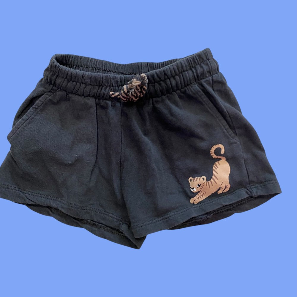 H&amp;M Shorts 18-24m
