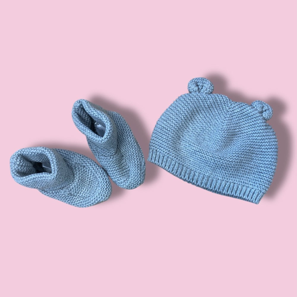 gap mittens hat
