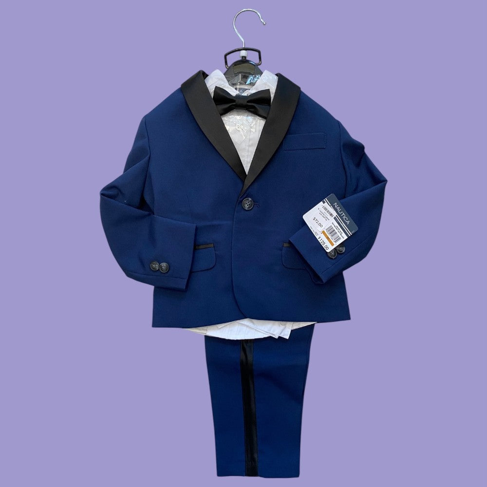nautica 4 piece suit NWT 3y