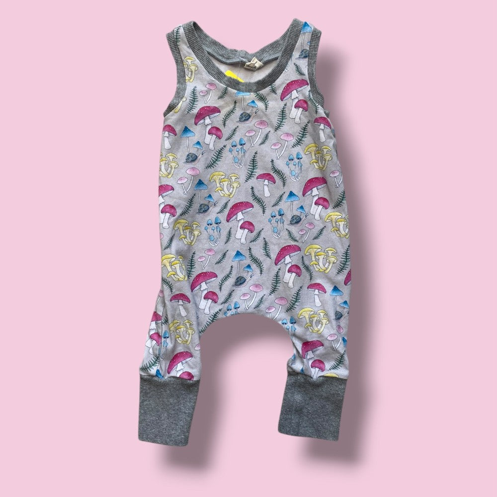 Pure Colour Mushroom Romper 0-6m