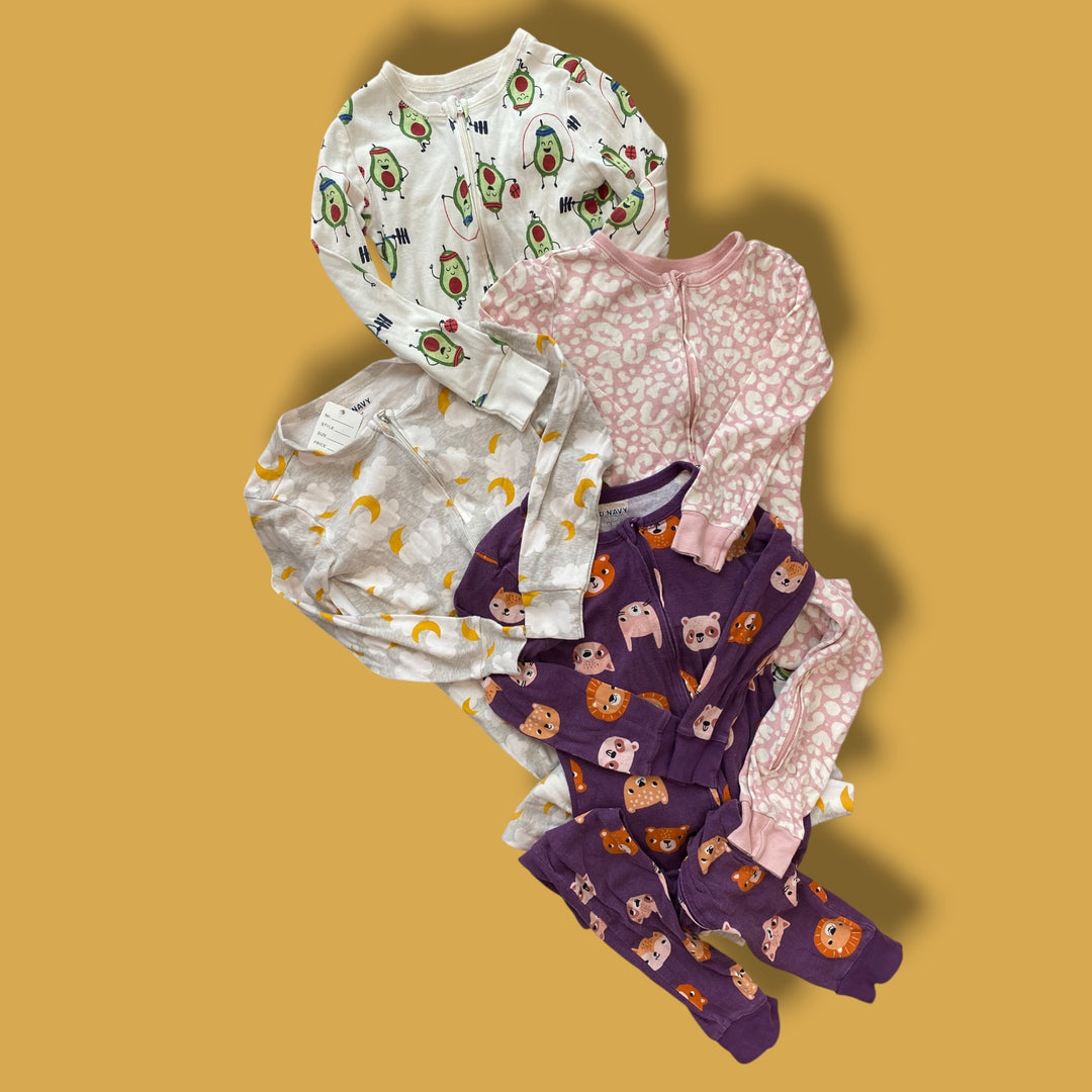 Old Navy Set of 4 sleepers, 6Y
