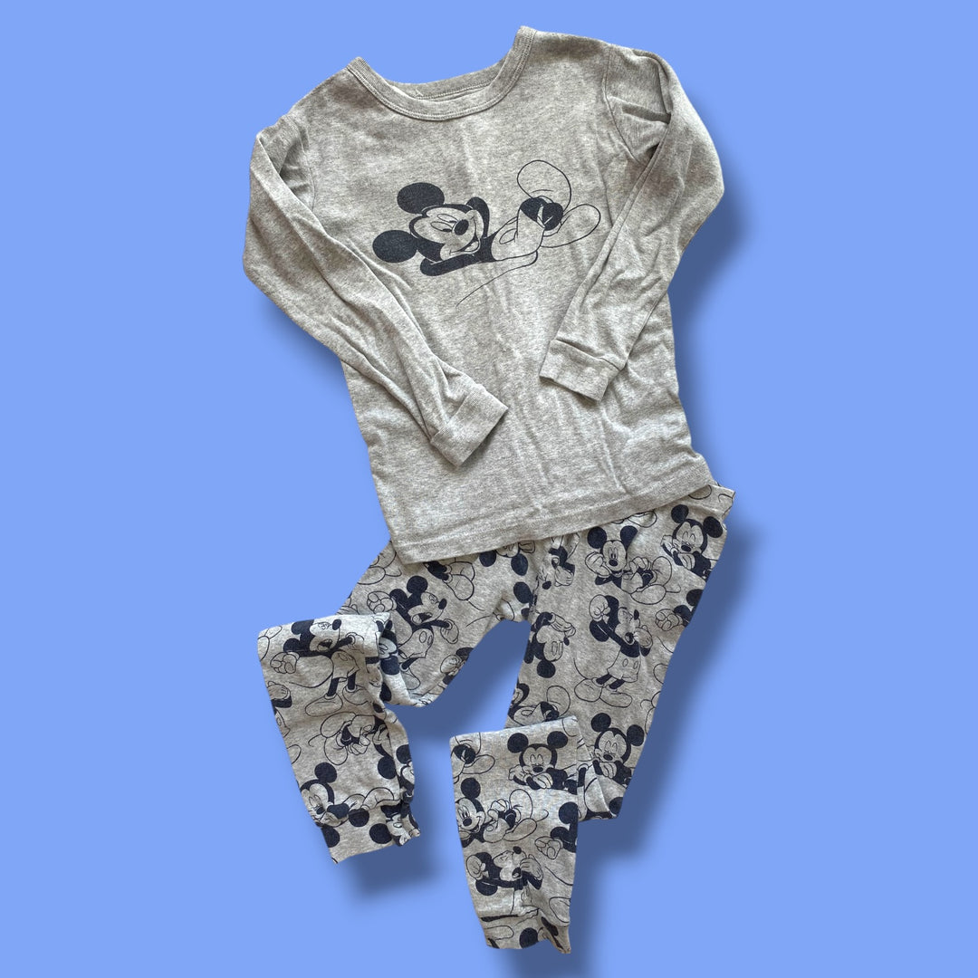 grey Gap 2 piece pjs mickey, 6y
