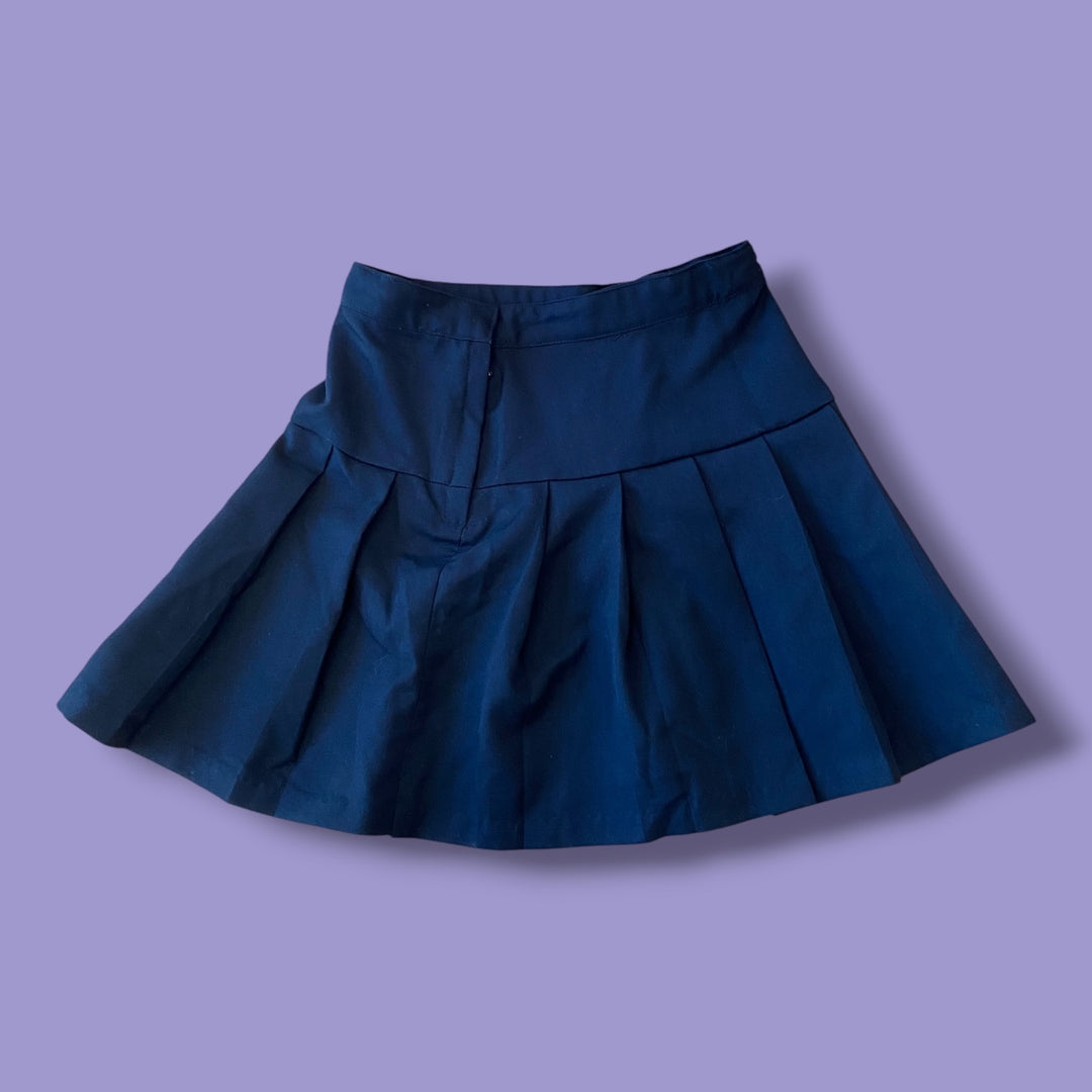 black H&amp;M pleated skirt, 9-10Y