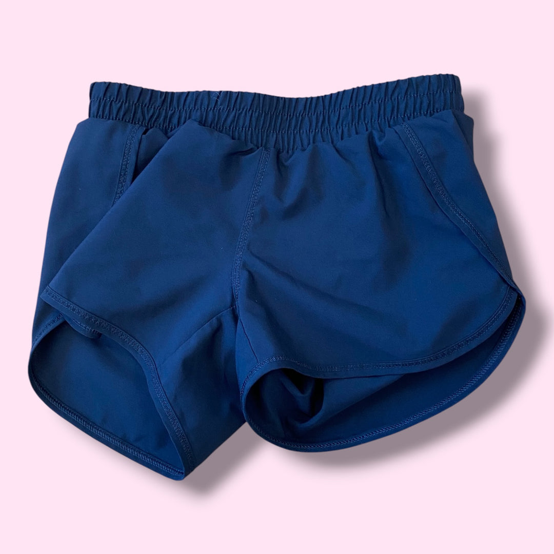 Black all in motion active shorts, 4-5Y