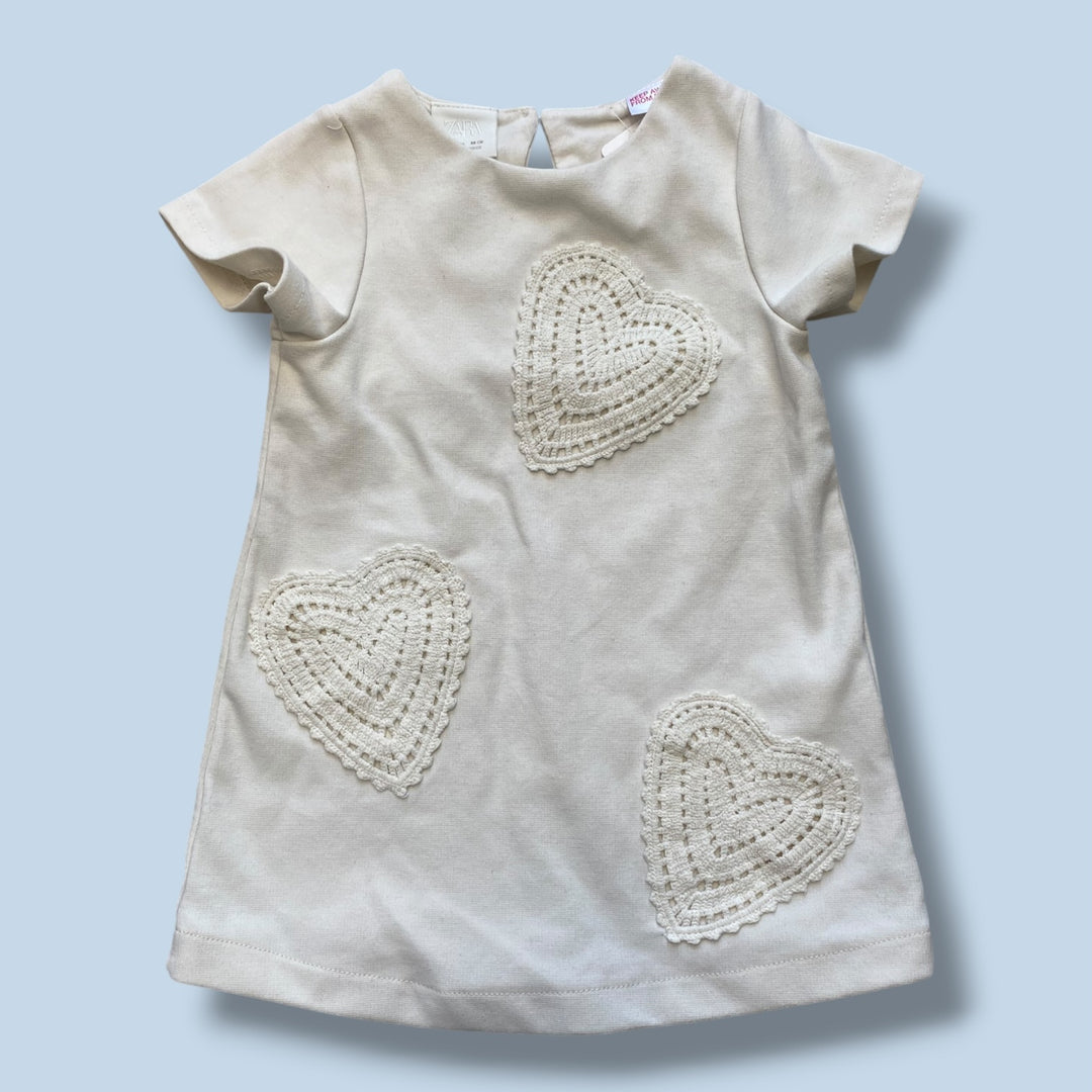 white Zara crochet heart dress, 18-24m