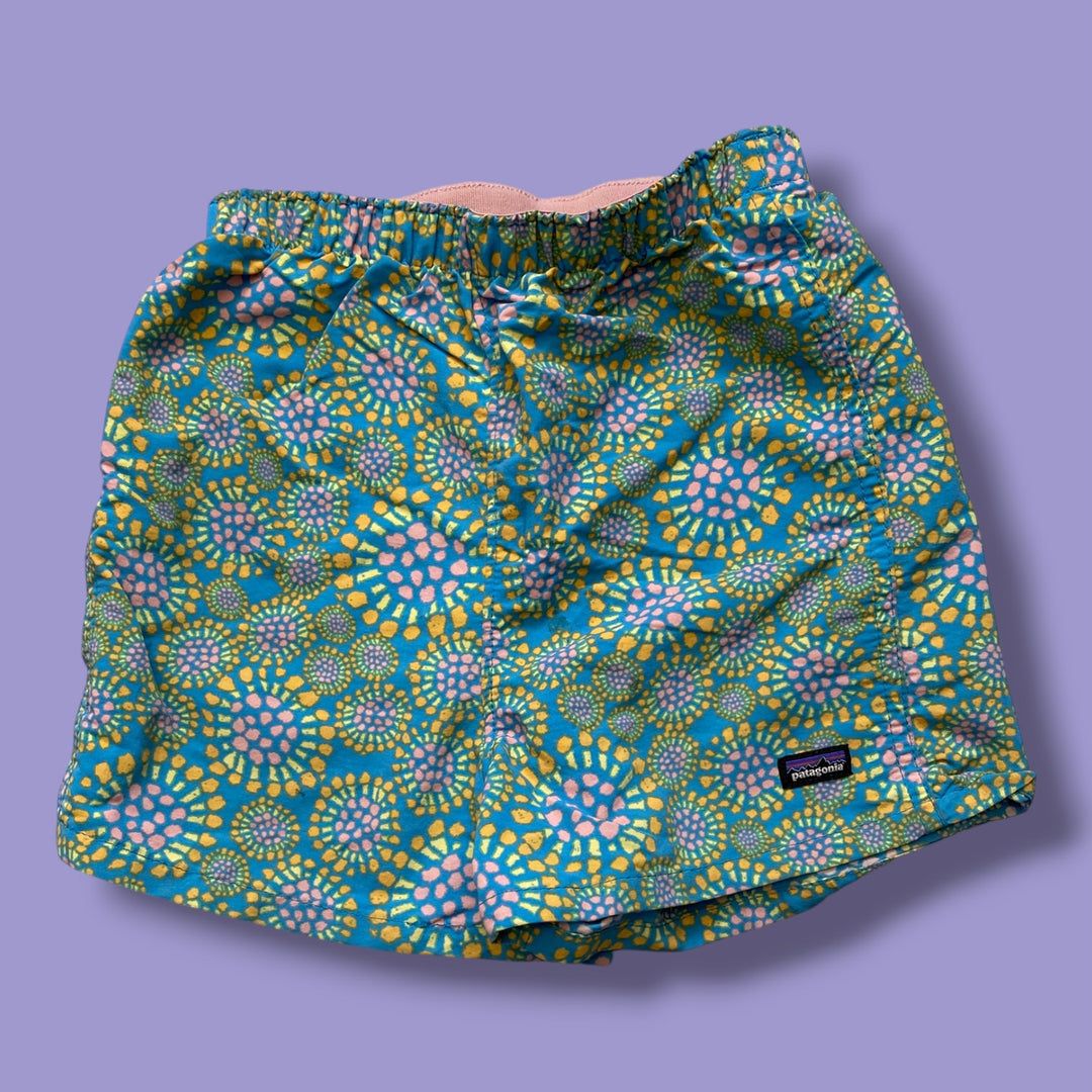 Green Patagonia shorts, 5y