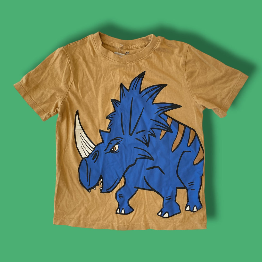 tan h&amp;m dino shirt, 4-6y