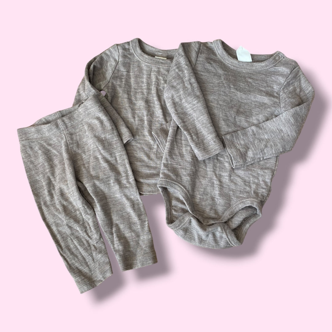 Brown H&amp;M 3 piece set, 3-6m