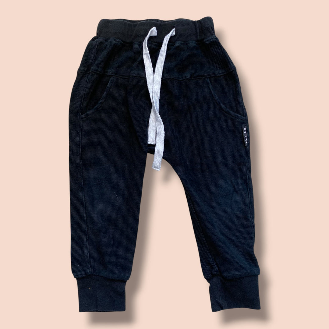 black Little Bipsy as is for knee wear pants, 3/4y