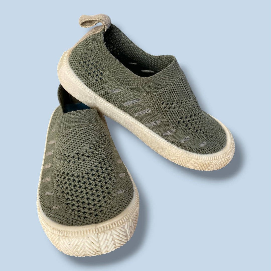 green jan&amp;jul slide on shoe, 8.0
