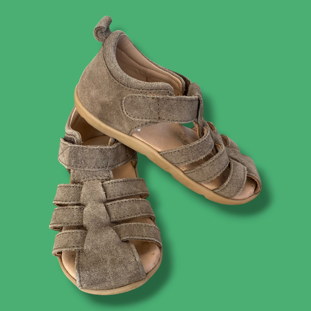 brown h&amp;m sandals, 7.5