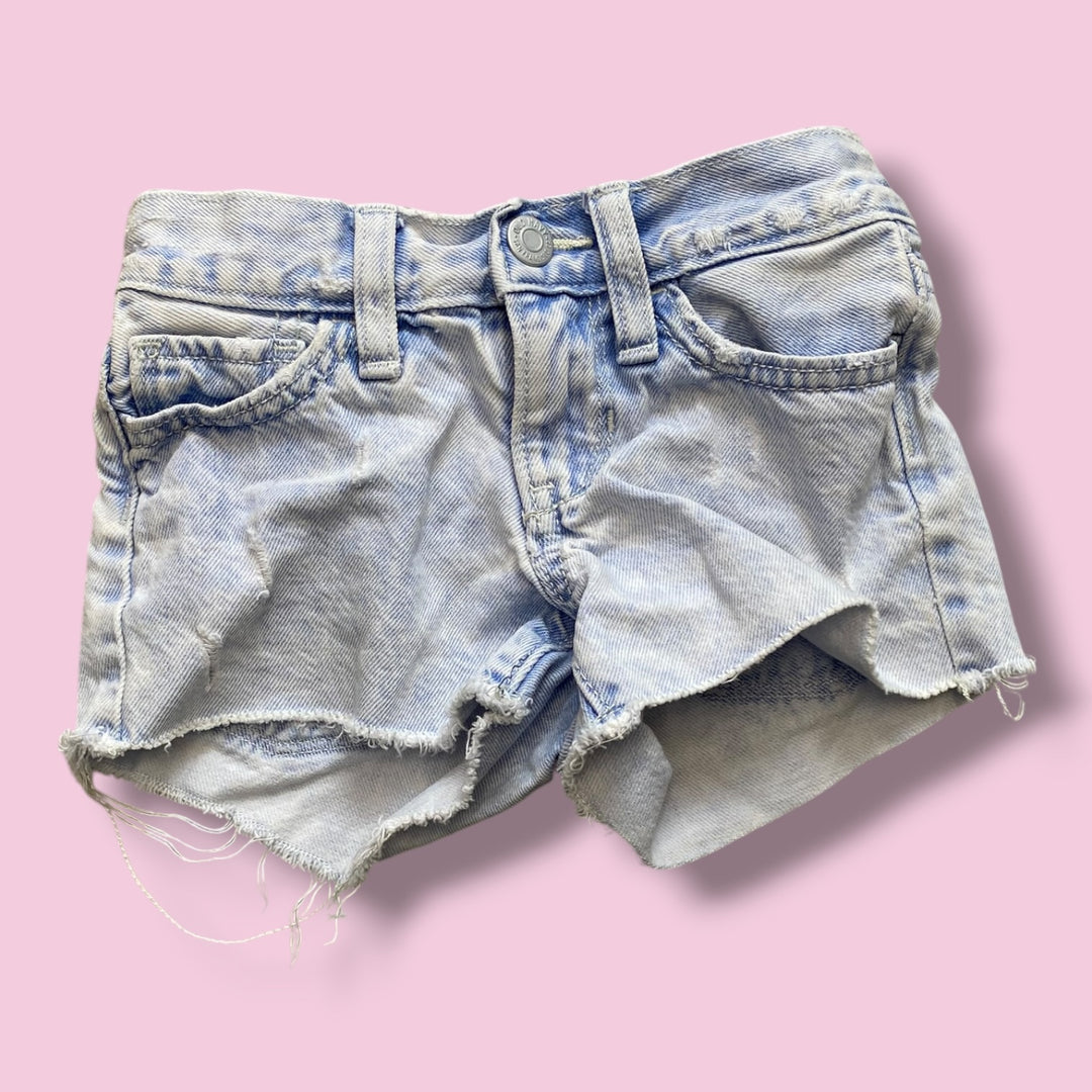 blue Old Navy denim shorts, 5y