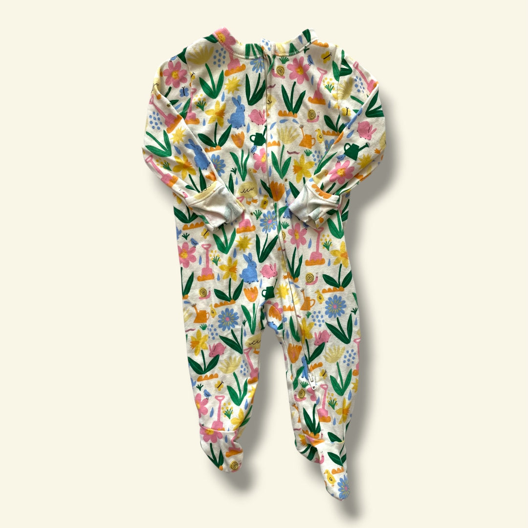 White Old Navy Sleeper, 3-6m