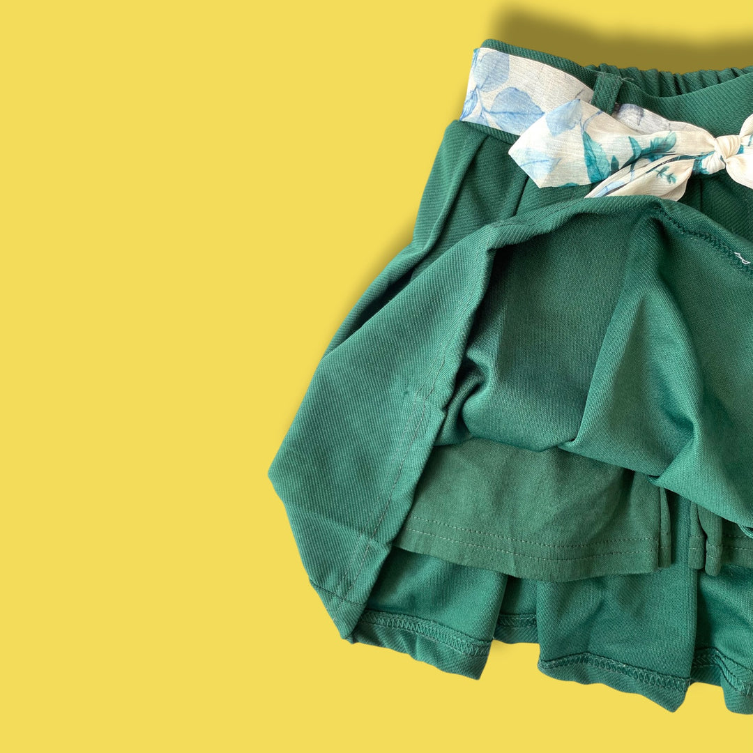 green  skirt, 2y