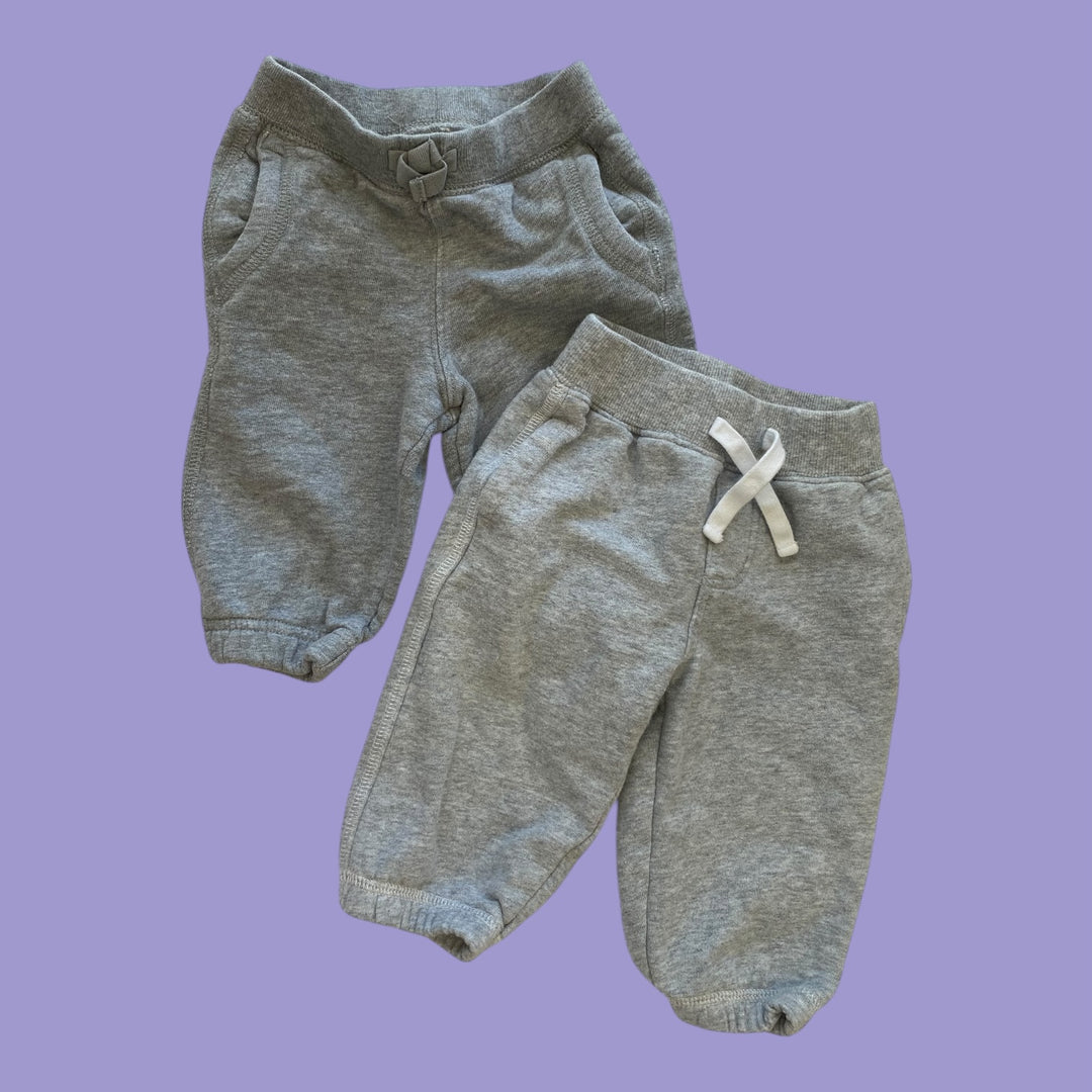 Grey  Gap/Gymboree Joggers set of 2, 6-12m