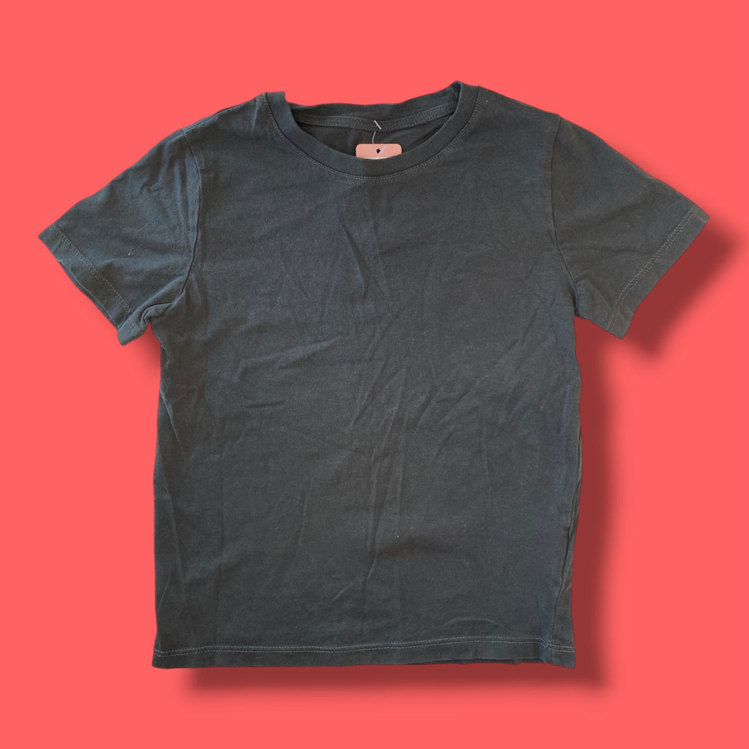 Black h&amp;m t-shirt, 6/7y