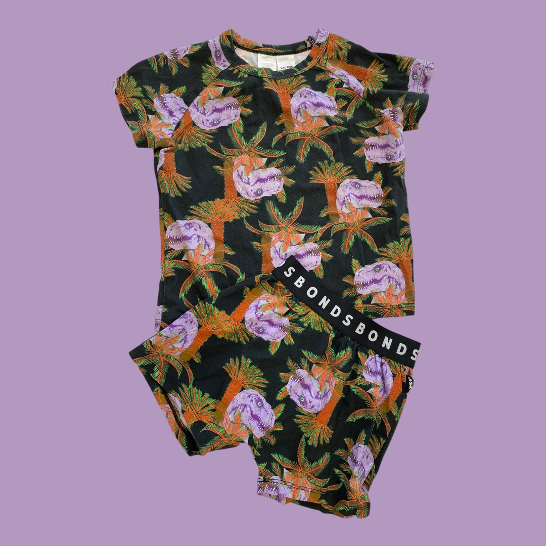 Black bonds dino 2 piece set , 3Y