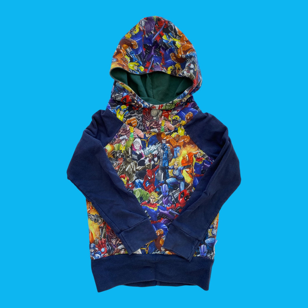 Green handmade sweatshirt superhero, 2-4y
