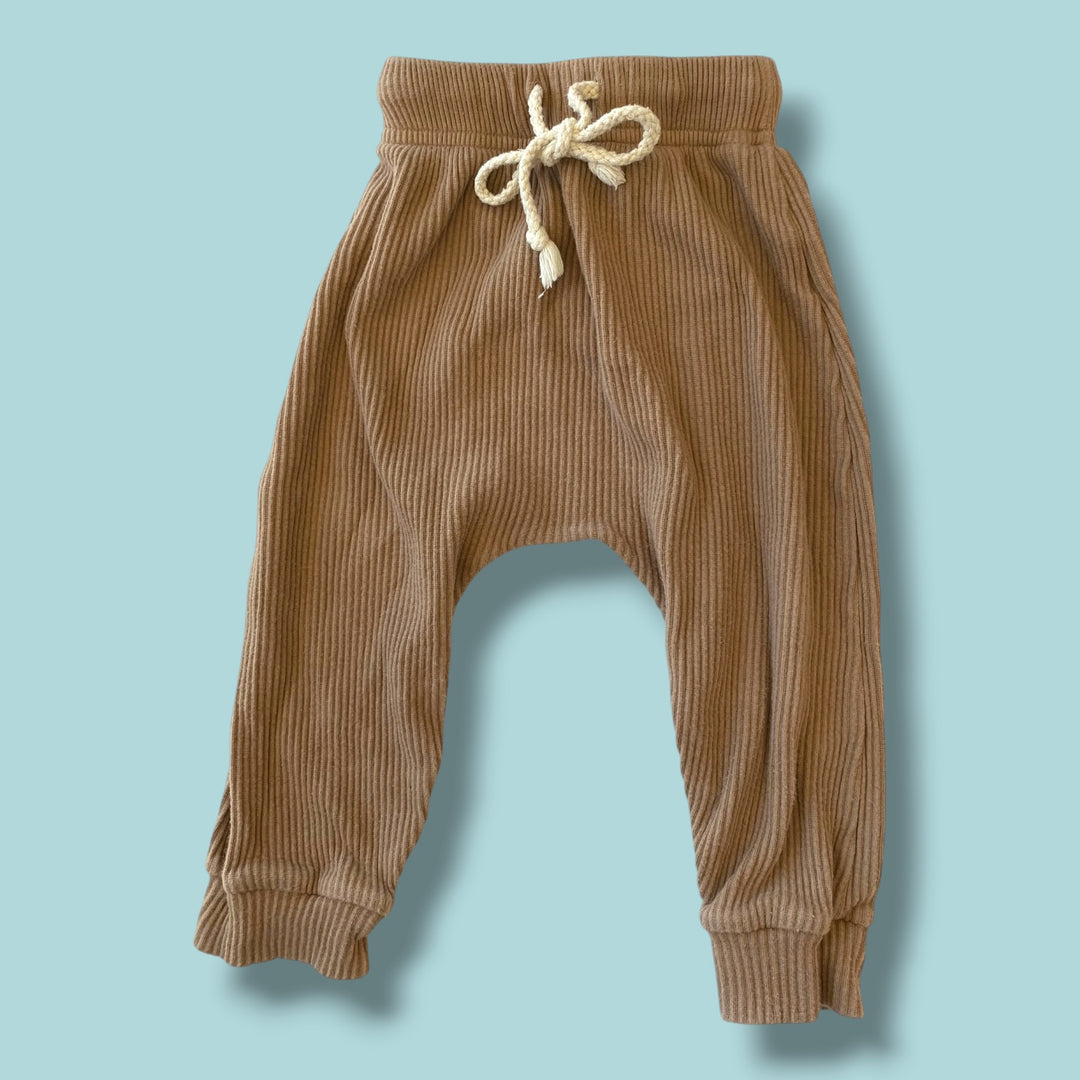 brown earthe pants , 9-12m