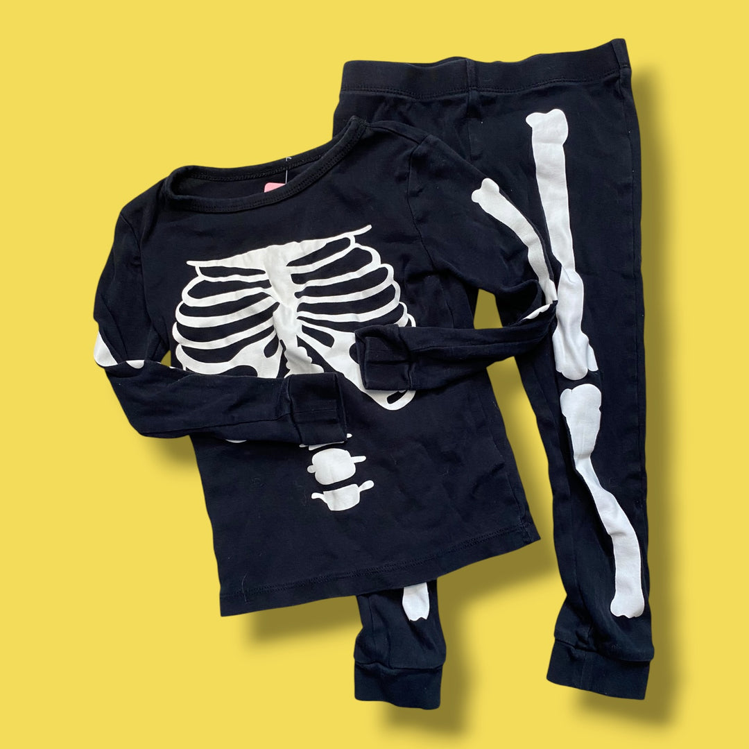 black Joe Fresh 2 piece pjs, 4y