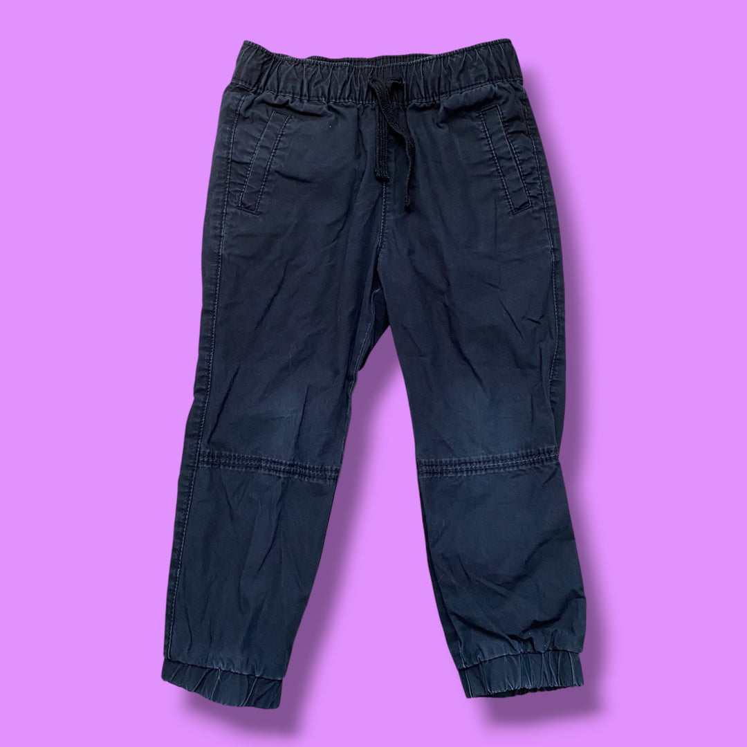 Black old navy pants, 3y