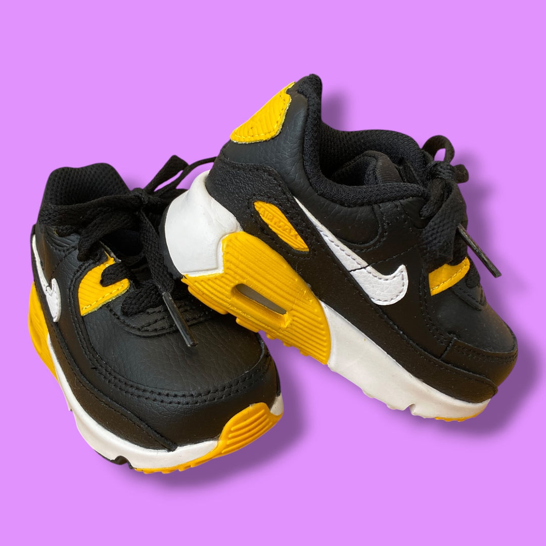 Black NIke NWOT Sneakers, 4.0