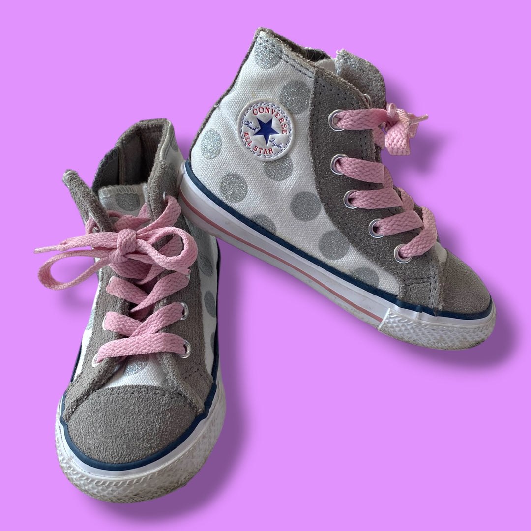 White/Grey Converse Sneaker, 7.0