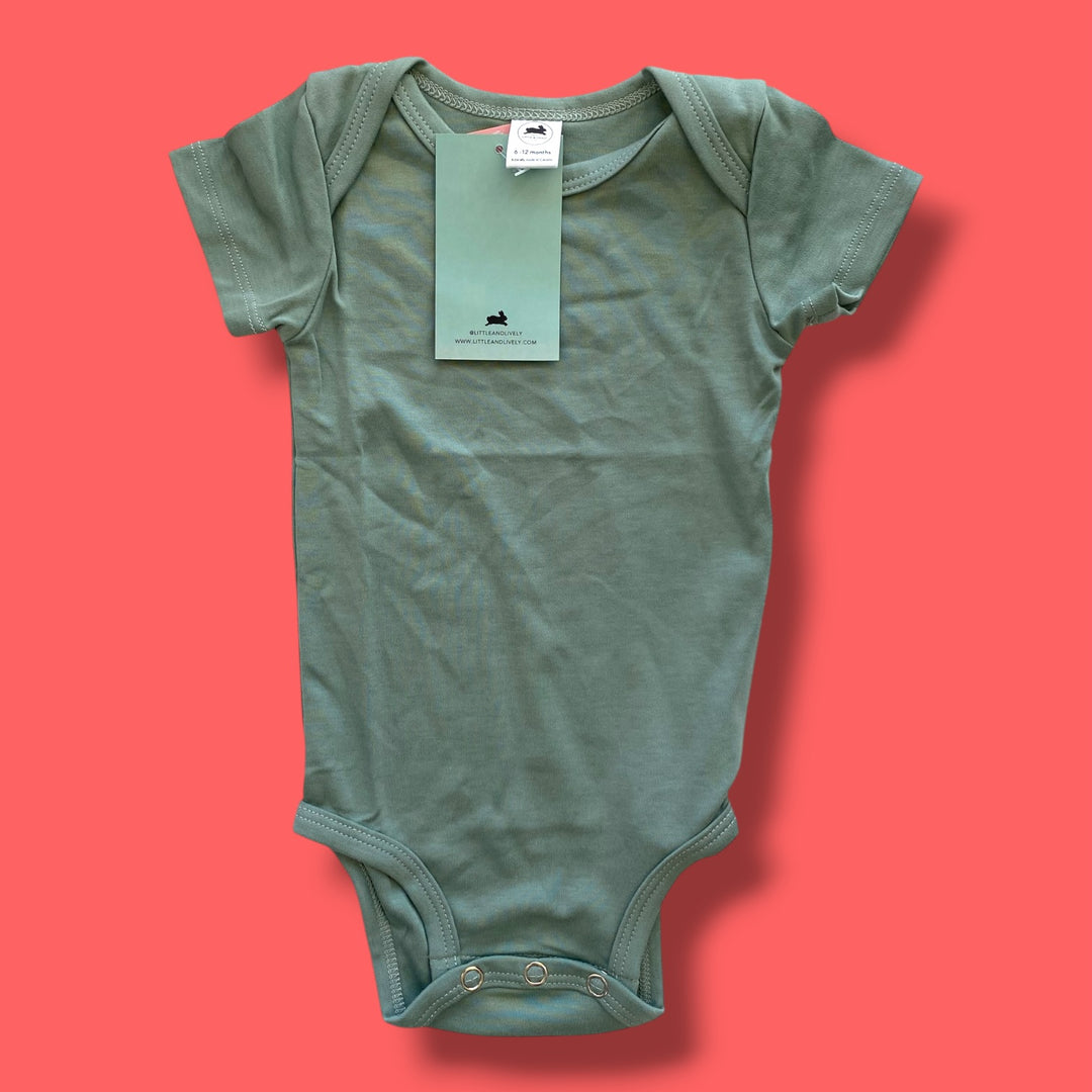 Green Little &amp; lively NWT, 6-12m