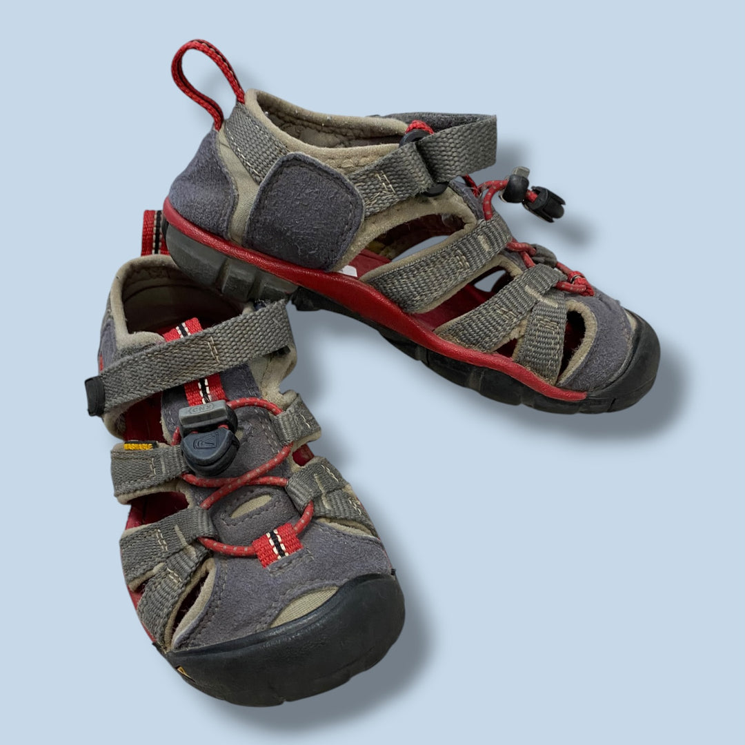 Grey Keens Sandal, 10.0