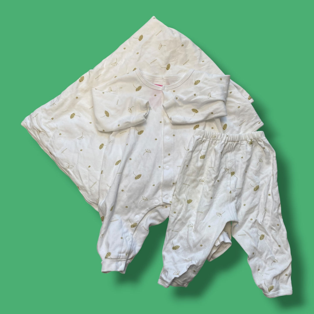 white unknown 3 piece Set, 3-6m