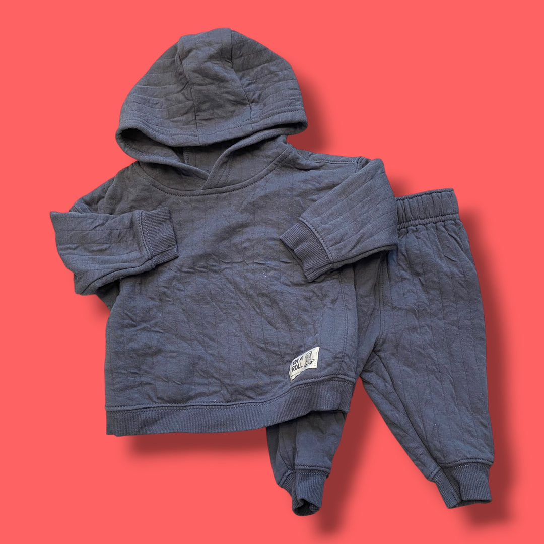 Grey Carters 2 piece, 6m