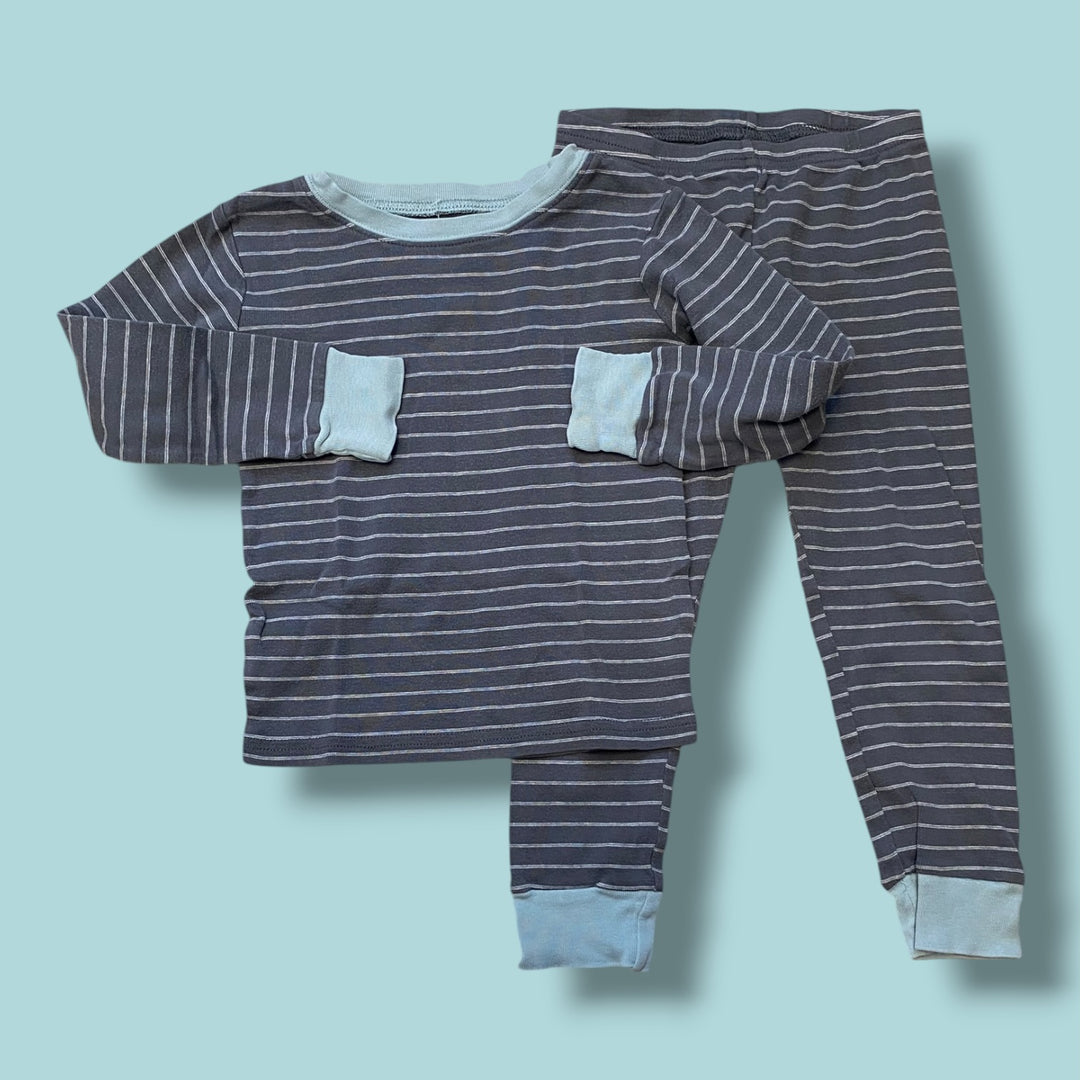 blue Carters 2 piece pjs, 3t