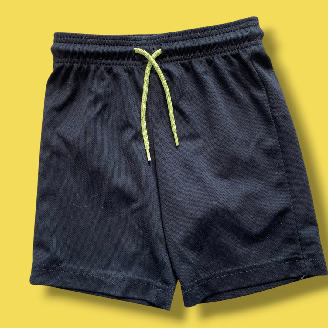 black Joe Fresh basket ball shorts, 6y