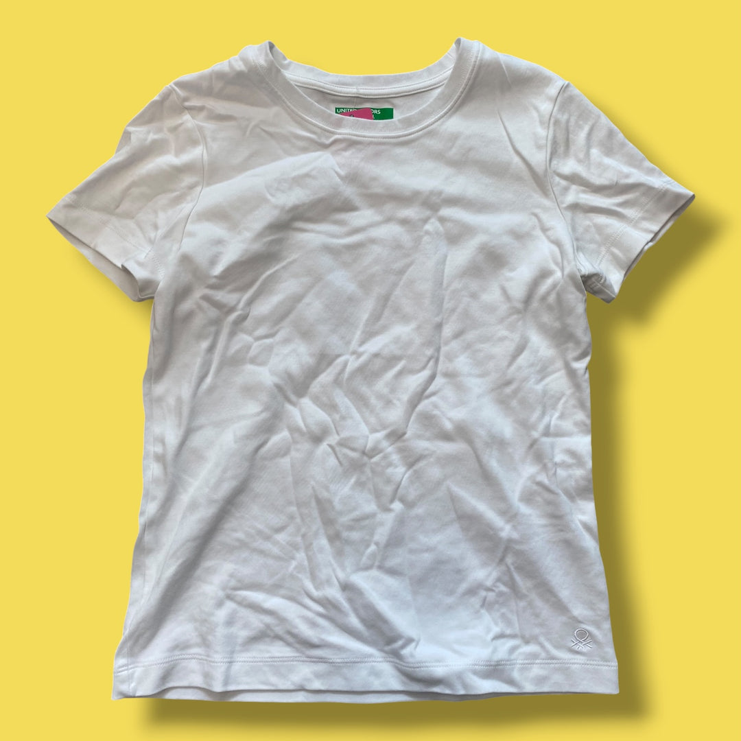 white benetton t-shirt adult xs, fits 12-14y