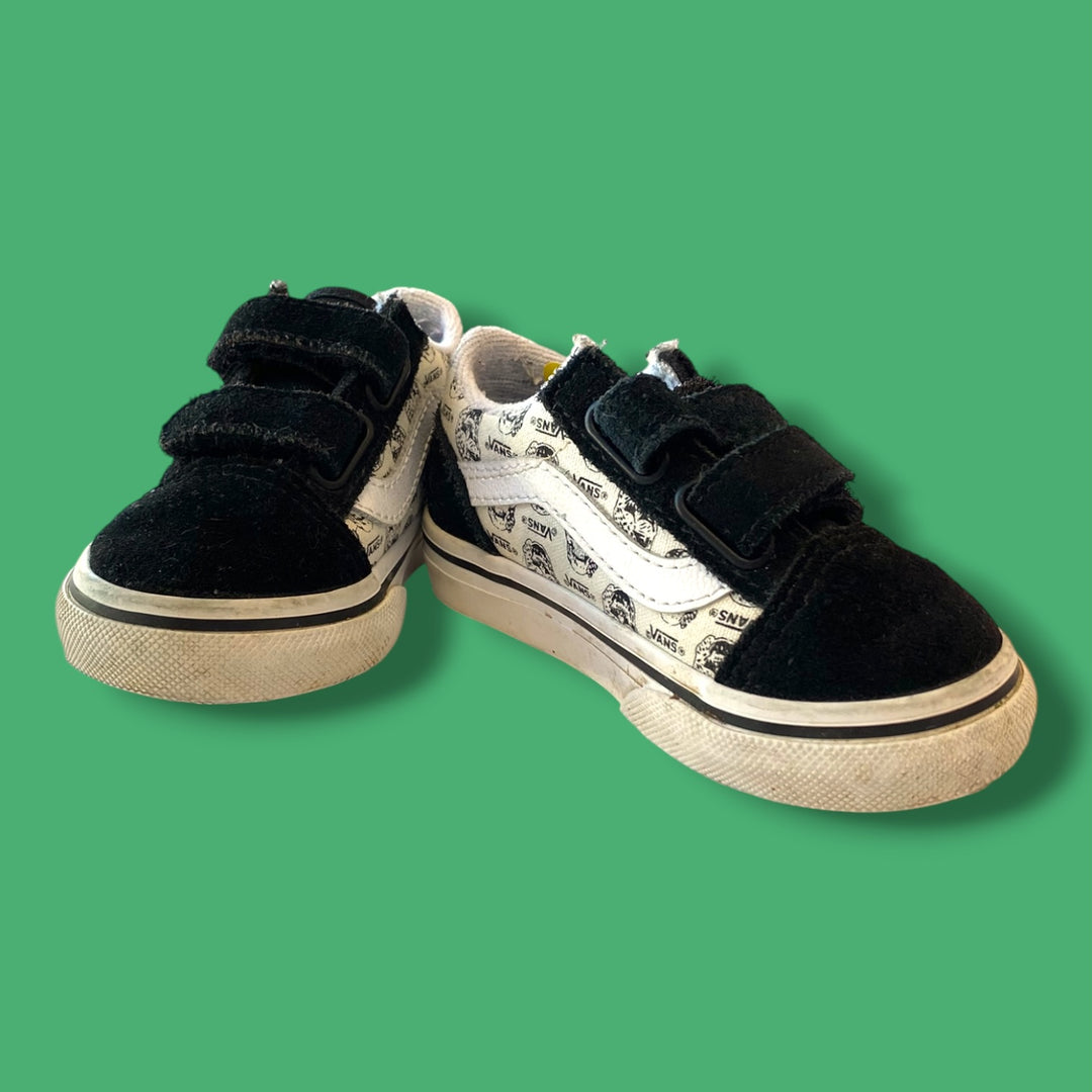 Black/White Vans Sneaker, 5.5