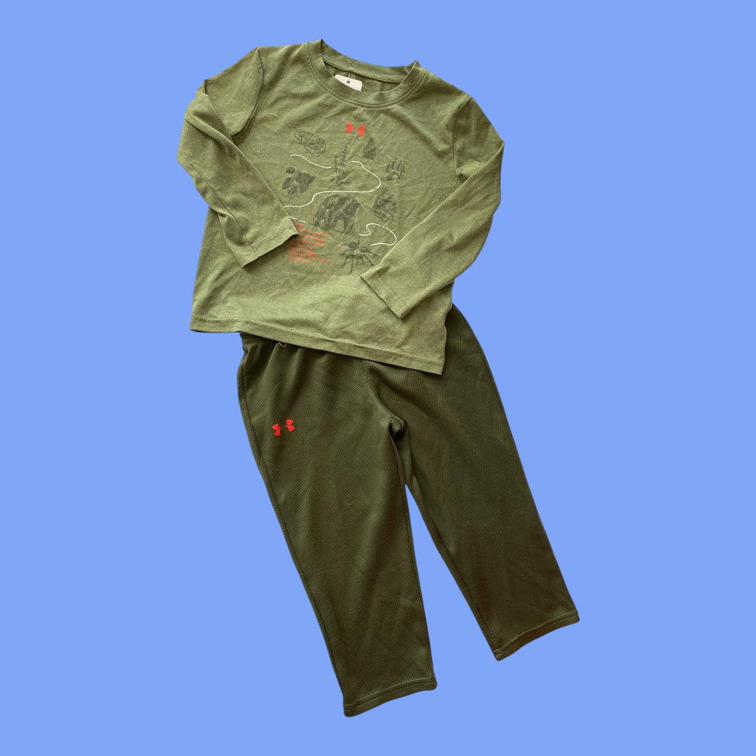 Green Under Armour 2 piece Set, 3Y