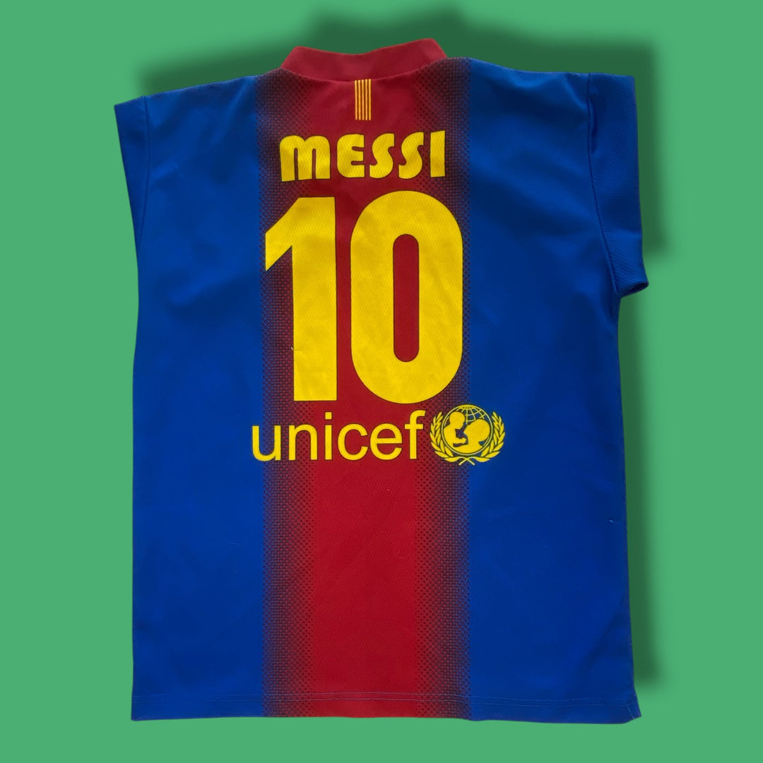blue  soccer shirt, 14y