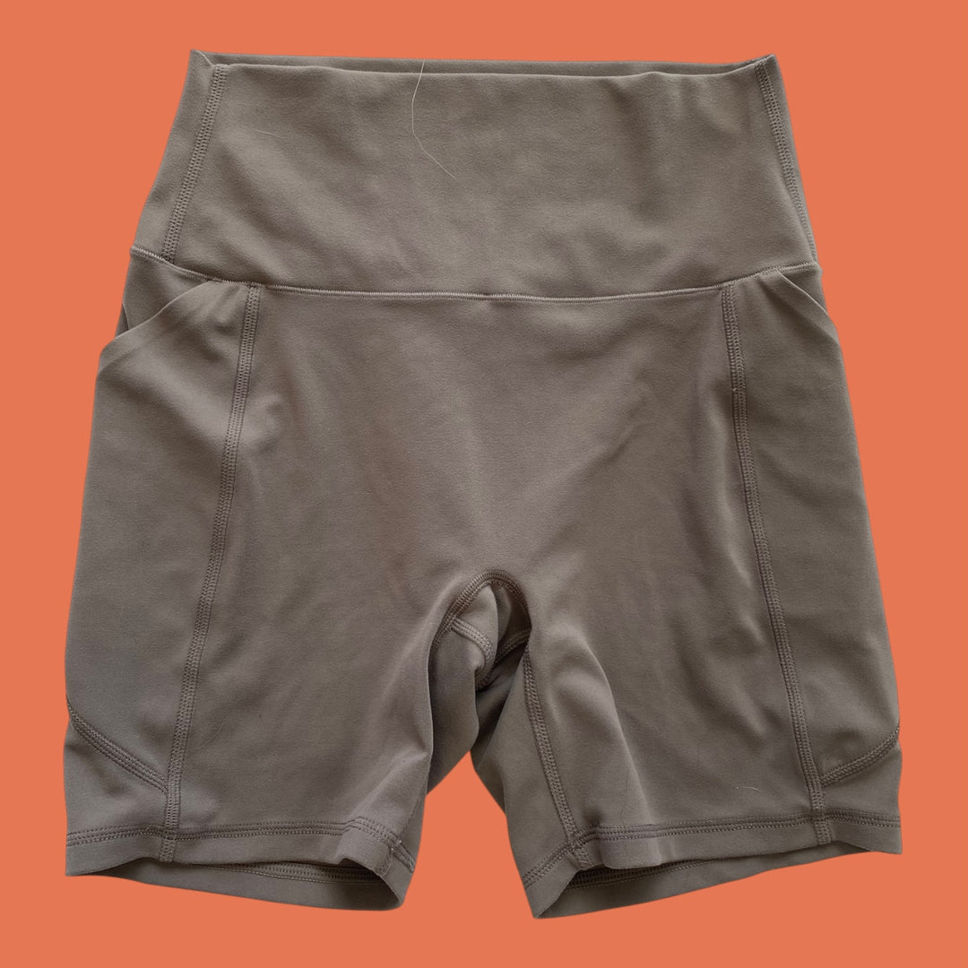 grey uniqlo active short, fits 11-12y