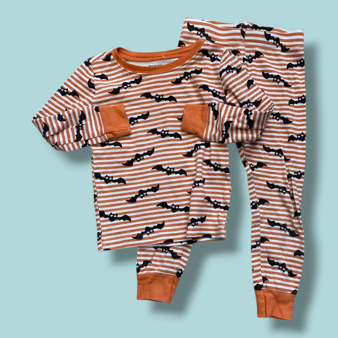 orange Old Navy bat pjs, 3y