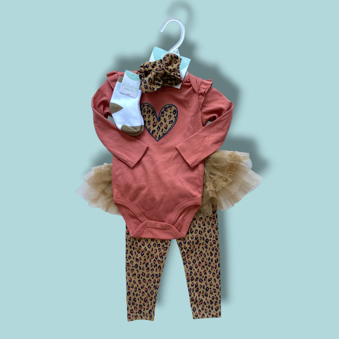 Leopard PL Baby nwt 4 piece set, 12m