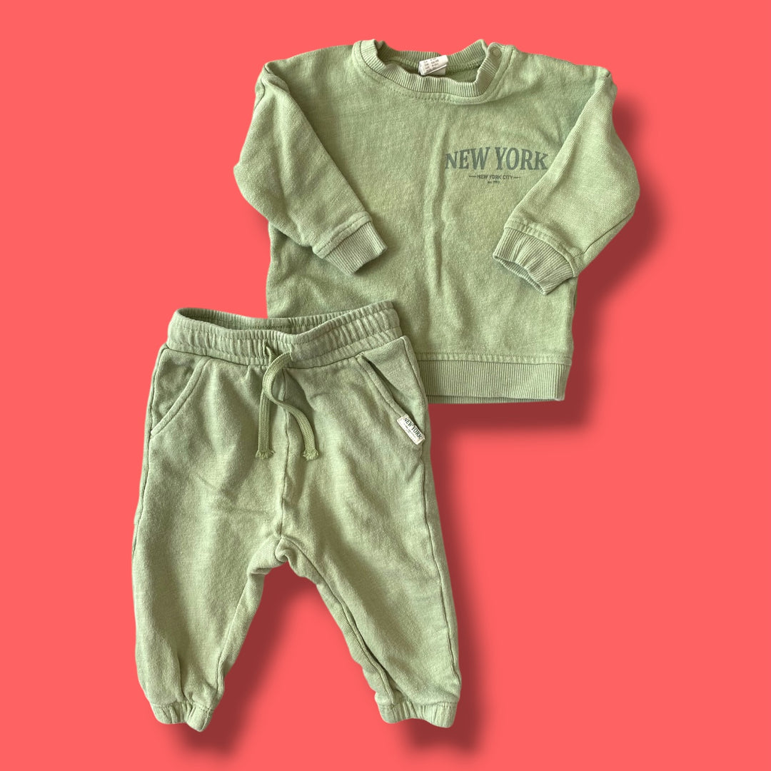 Green H&amp;M sweats set, 4-6m