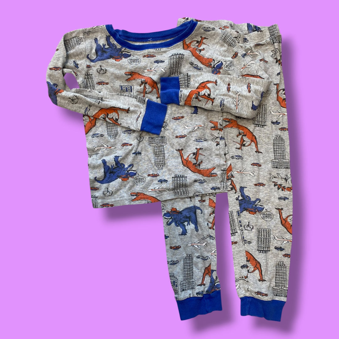 Grey Carters 2 peice, 7Y
