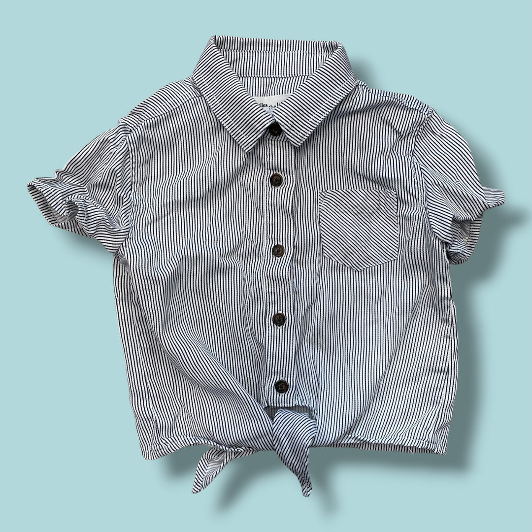 white miles tie shirt, 4