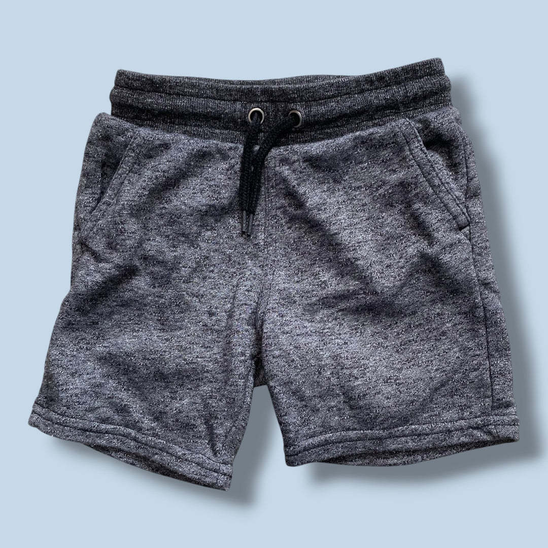 grey H&amp;M sweat shorts, 3/4y