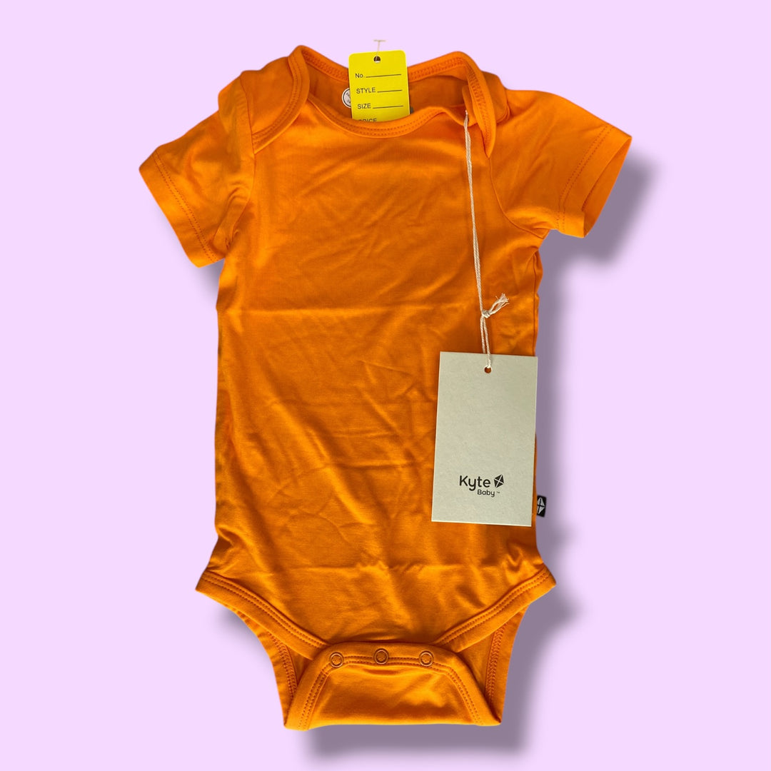 Orange Kyte NWT, 6-12m