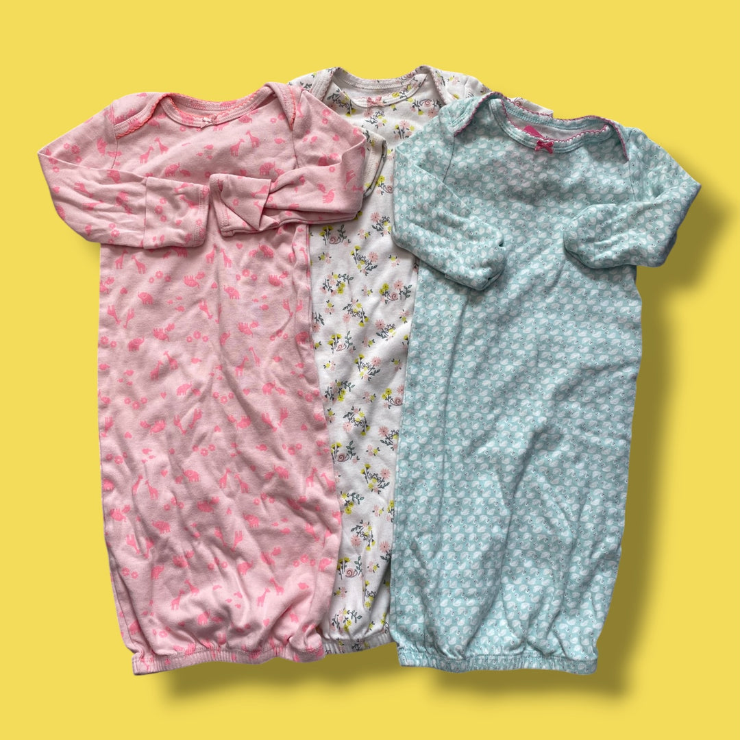 simple joys bundle of 3 sleep gowns, 0-3m