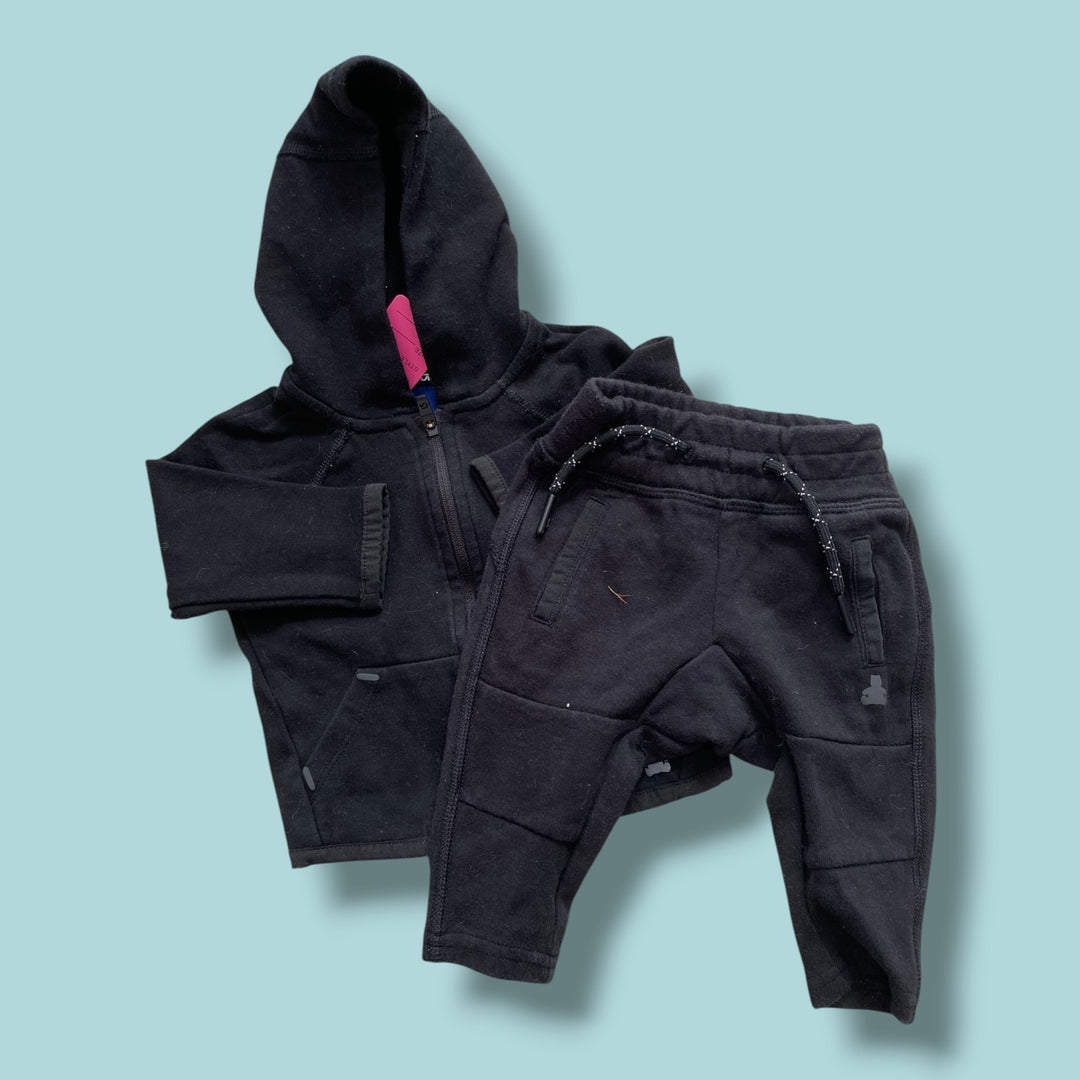 black gap sweatsuit, 3-6m