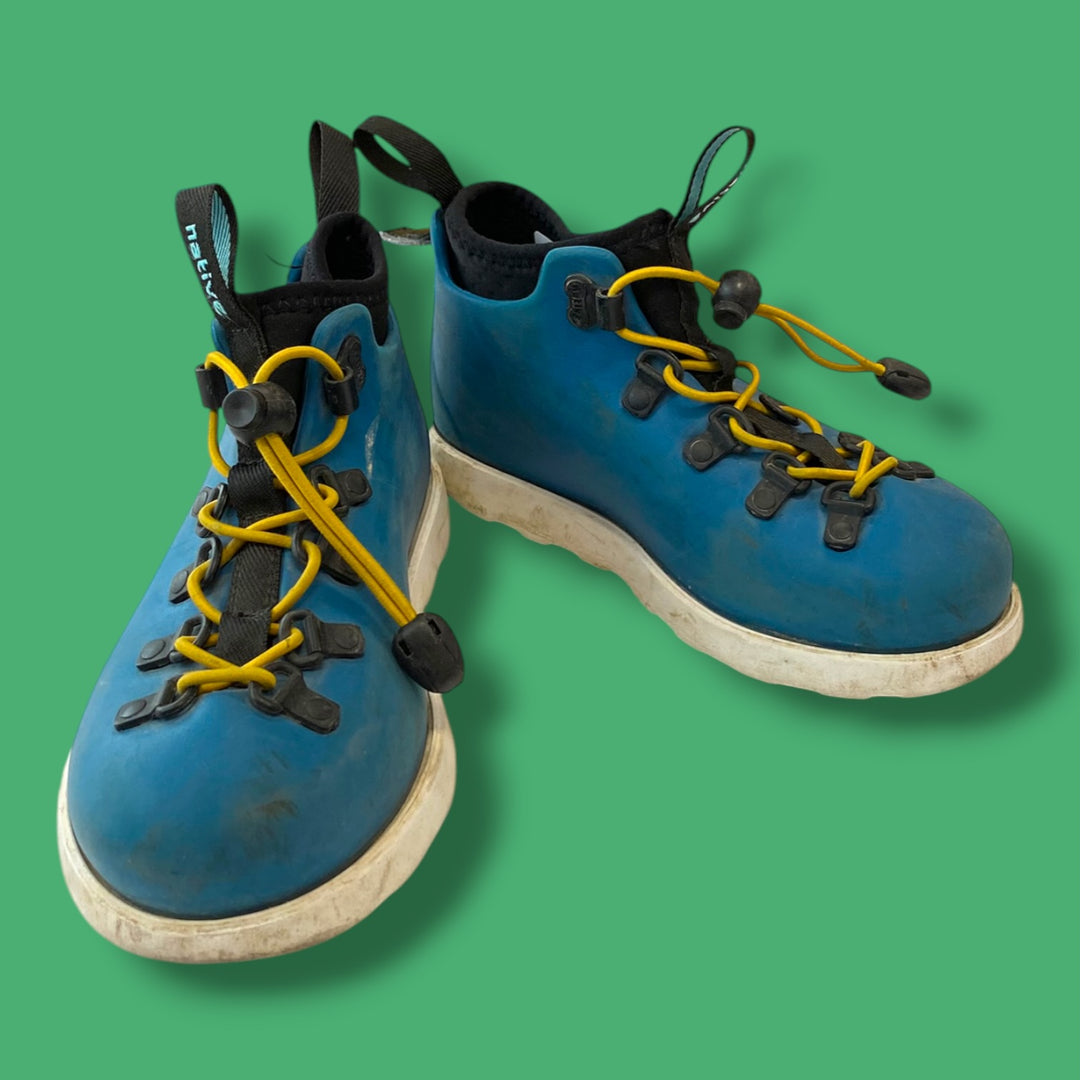 blue natives waterproof shoe, 11.0