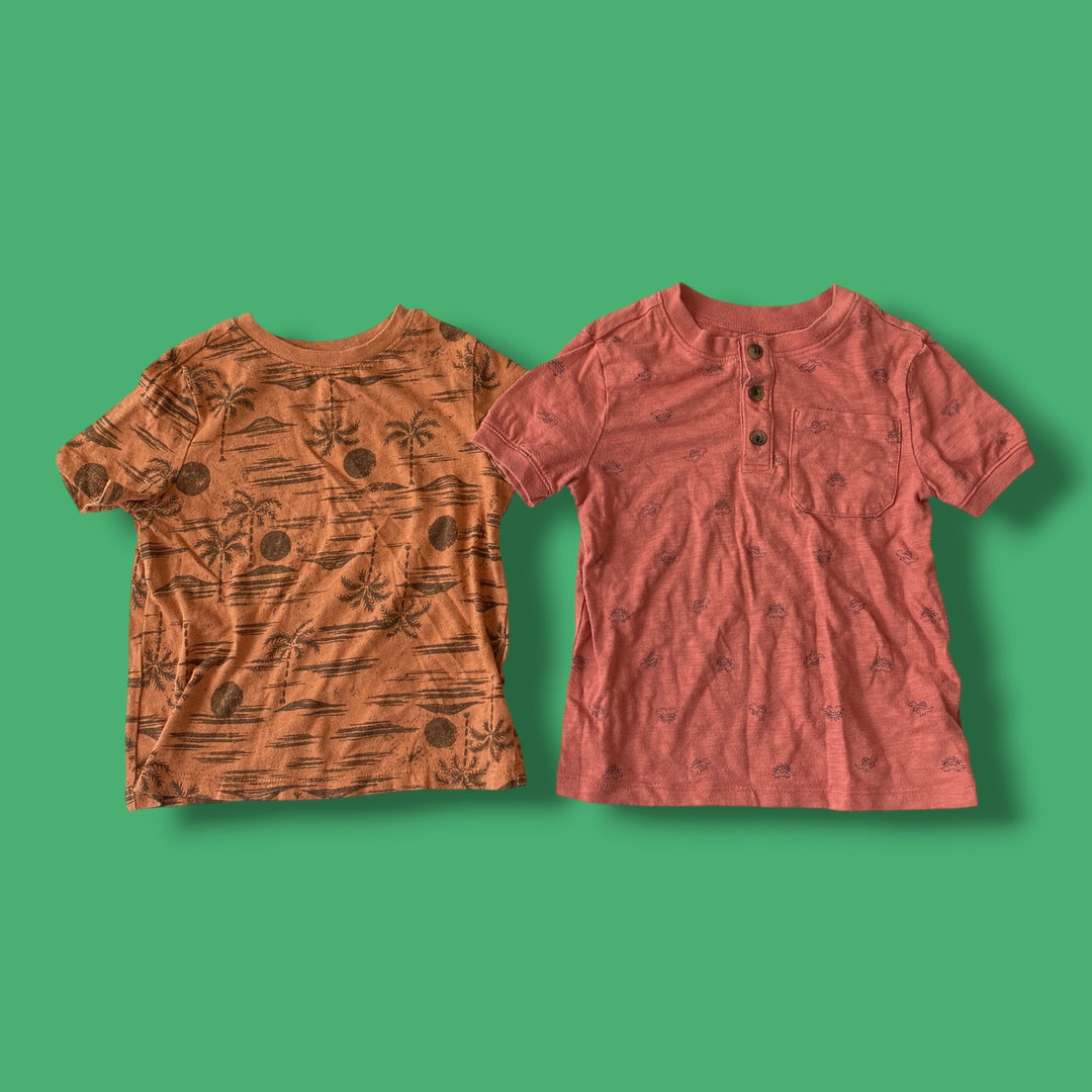 Old Navy set of 2 tees, 4y