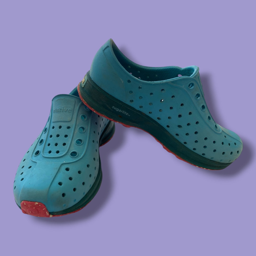 blue Natives water shoe, 9.0